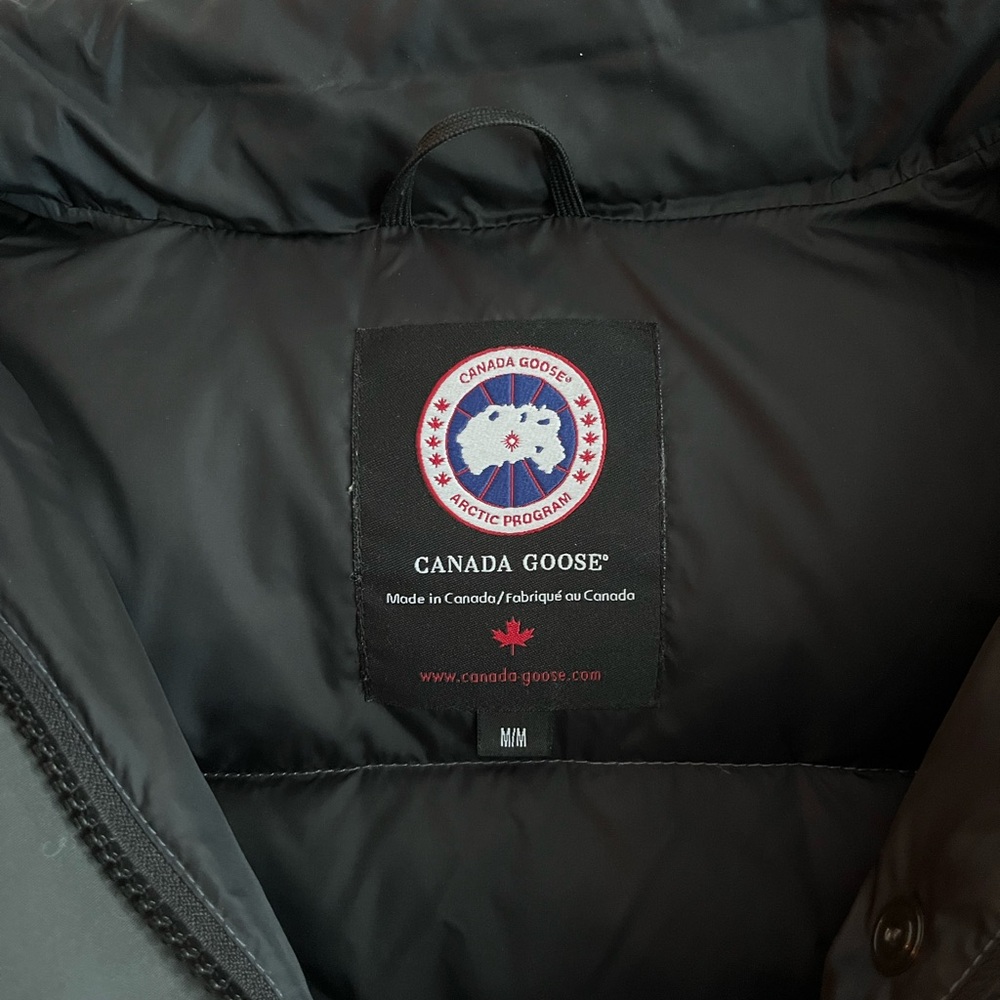 Canada Goose Grey Vest - Picture 3 of 3